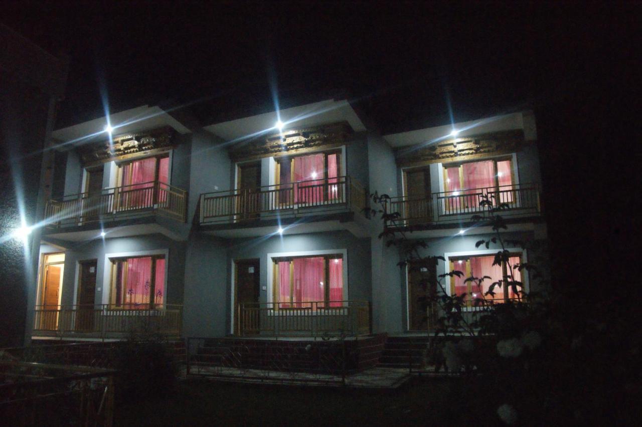Chandan Guest House 레 외부 사진