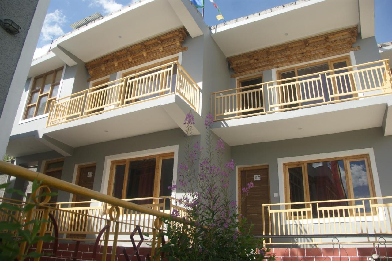 Chandan Guest House 레 외부 사진