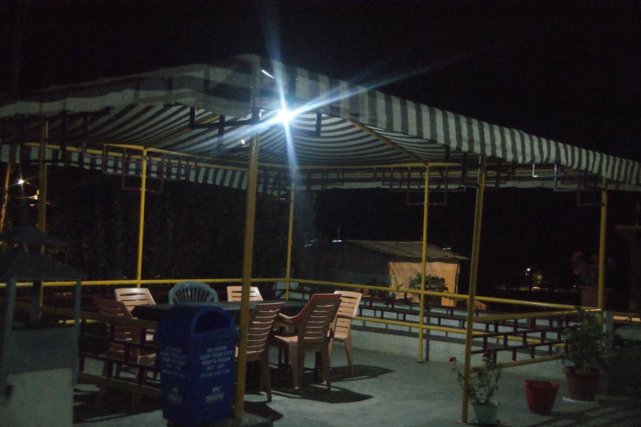 Chandan Guest House 레 외부 사진