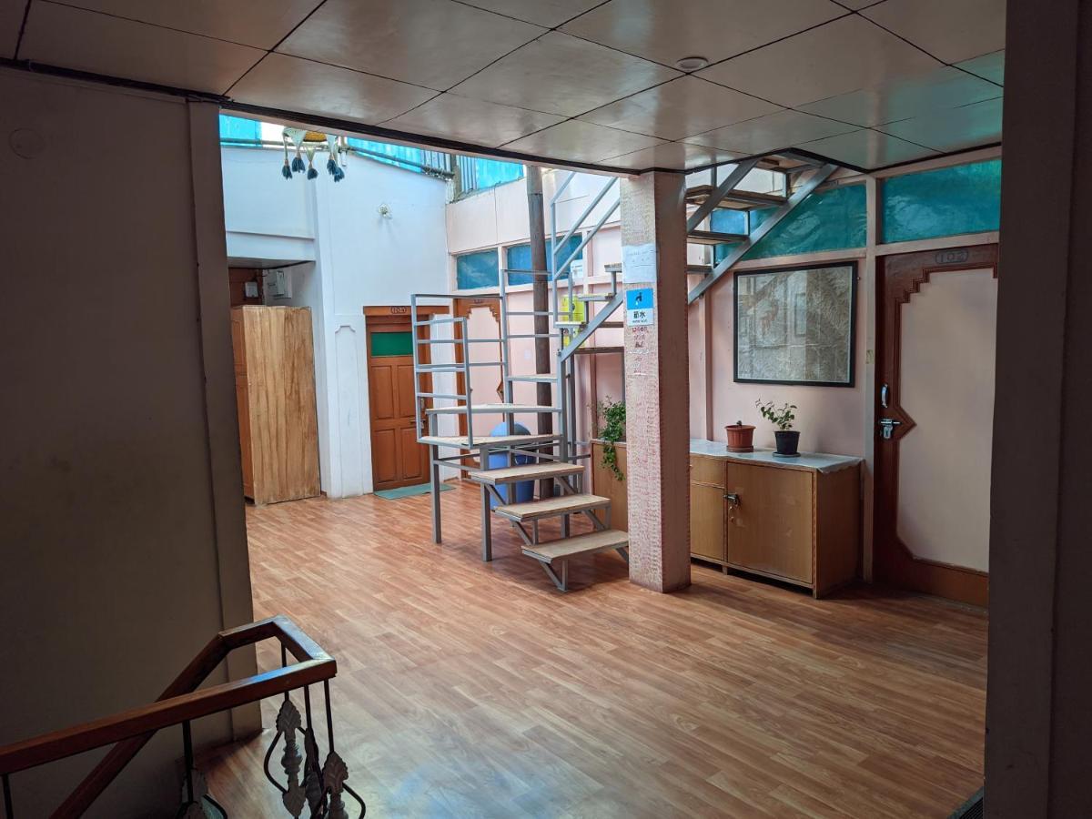Chandan Guest House 레 외부 사진